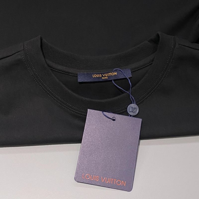 Unclassified Brand T-Shirts